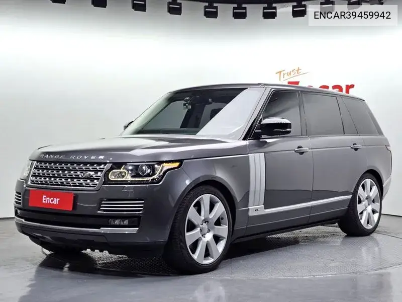 Land Rover Range Rover 2016 года выпуска