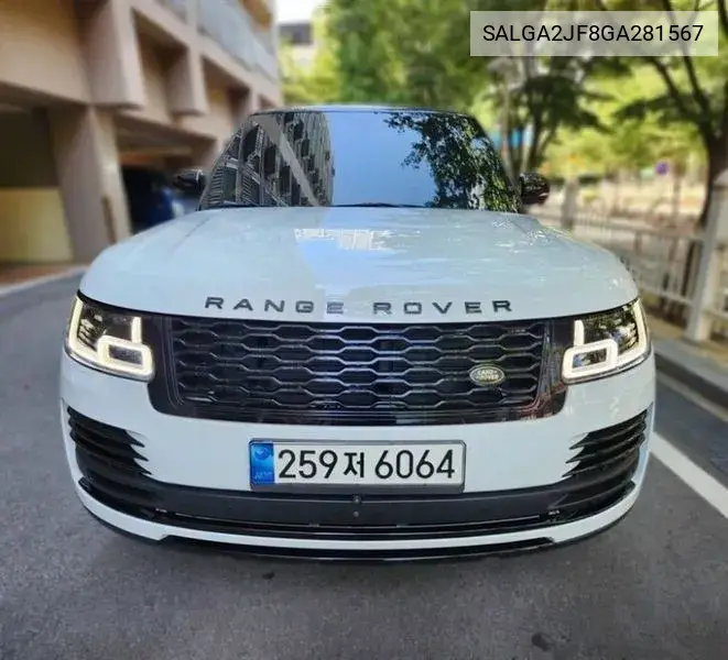 Land Rover Range Rover 2016 года выпуска