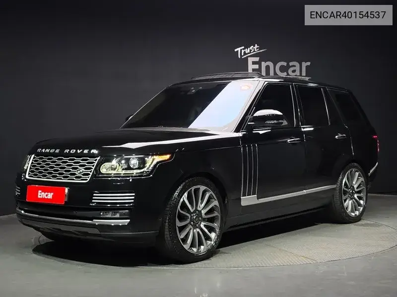 Land Rover Range Rover 2017 года выпуска