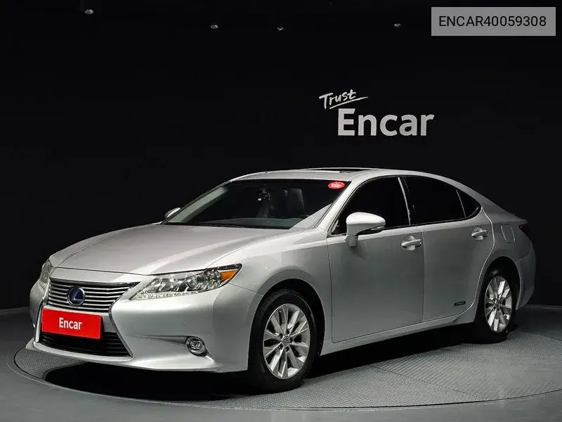 Lexus ES 2014 года выпуска