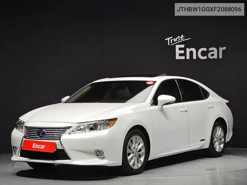 Lexus ES 2014 года выпуска