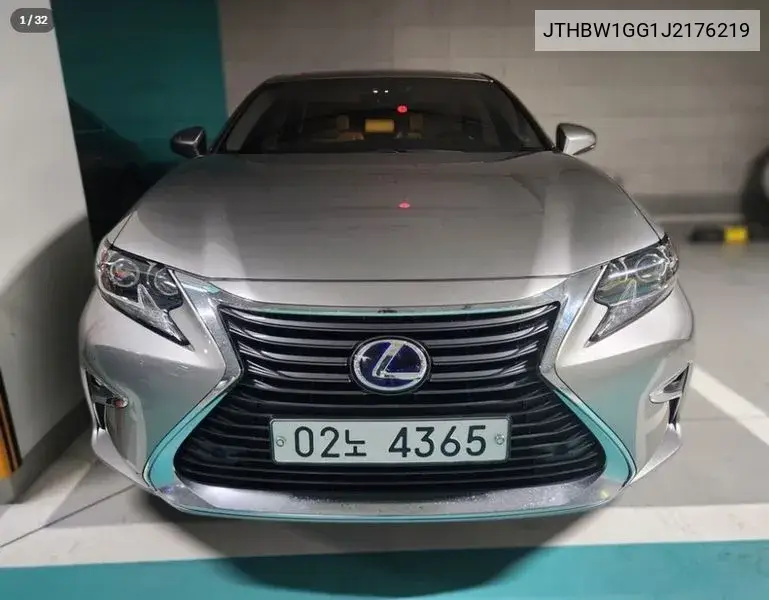 Lexus ES 2018 года выпуска