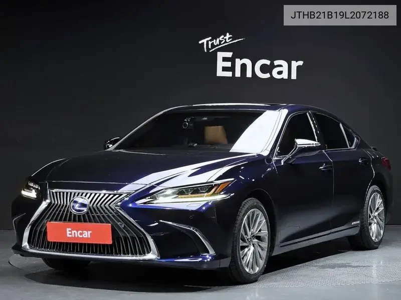 Lexus ES 2019 года выпуска
