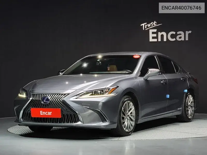 Lexus ES 2021 года выпуска