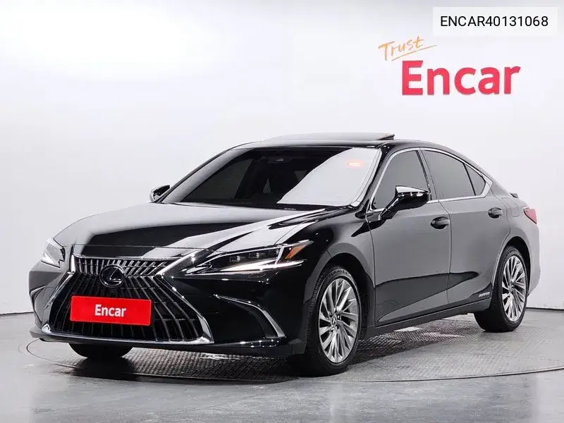 Lexus ES 2021 года выпуска
