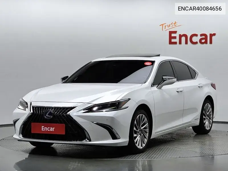 Lexus ES 2022 года выпуска