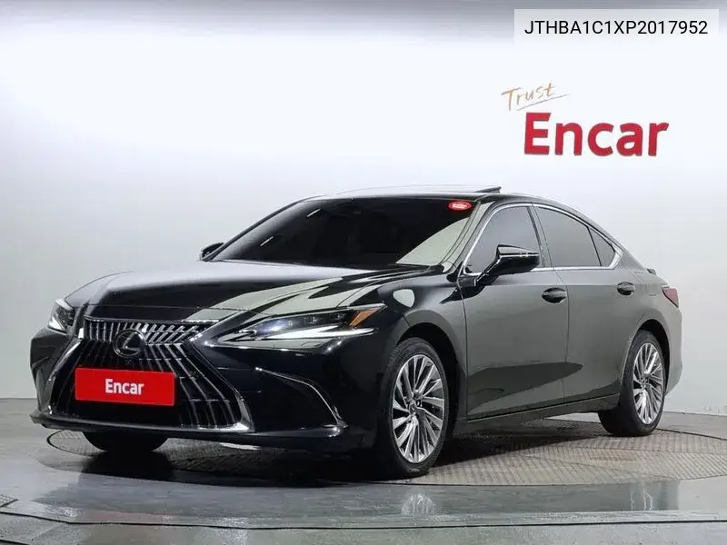 Lexus ES 2023 года выпуска