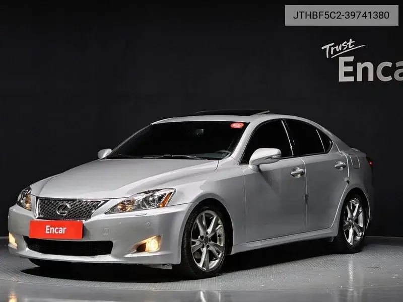 Lexus IS 2009 года выпуска
