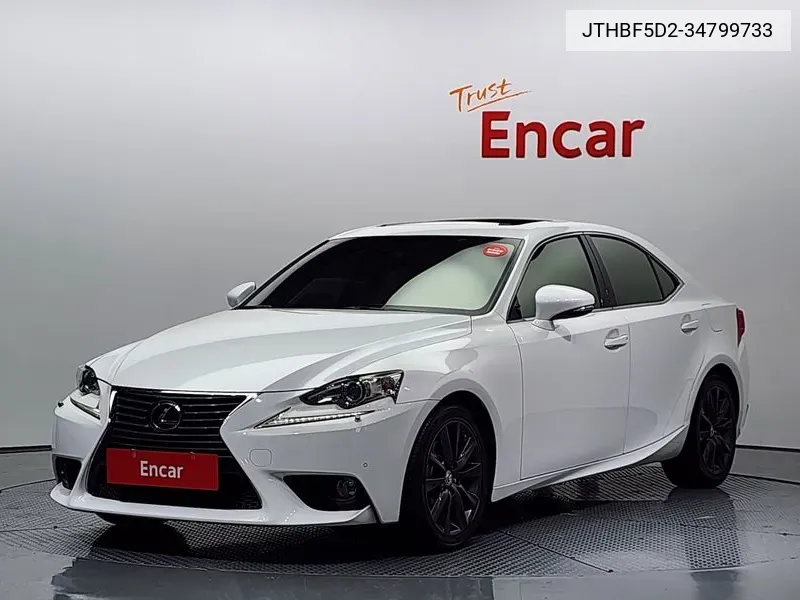 Lexus IS 2014 года выпуска