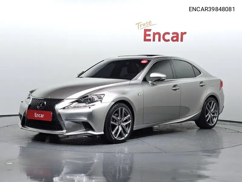 Lexus IS 2014 года выпуска