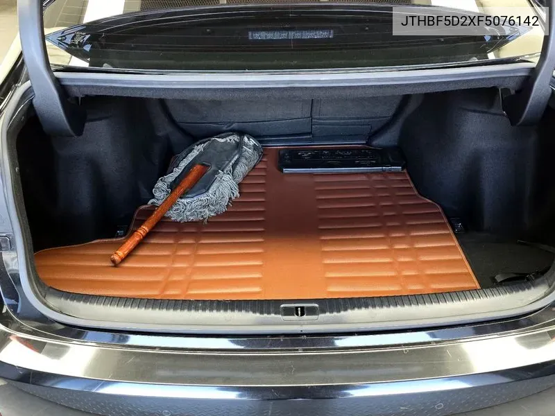 Lexus IS 2015 года выпуска