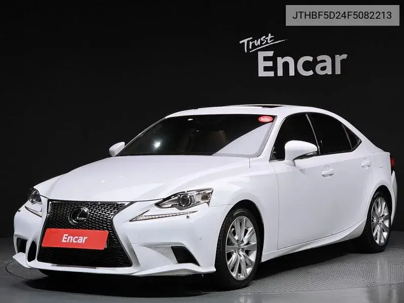 Lexus IS 2015 года выпуска