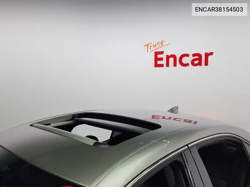 Lexus IS 2016 года выпуска