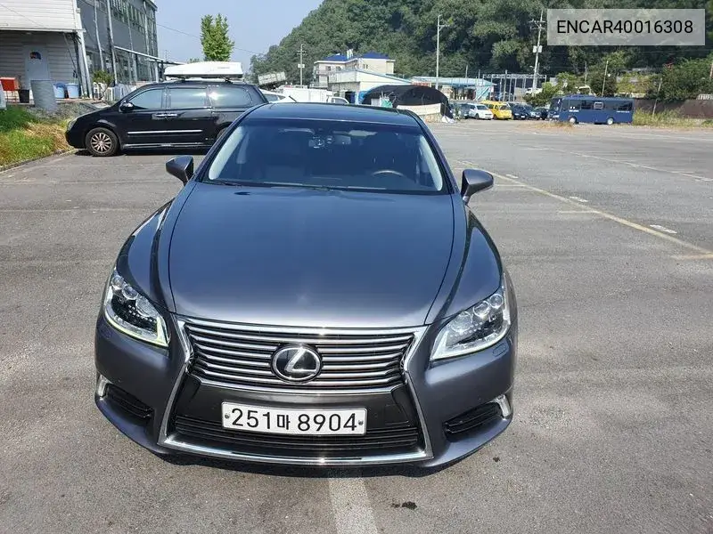 Lexus LS 2014 года выпуска