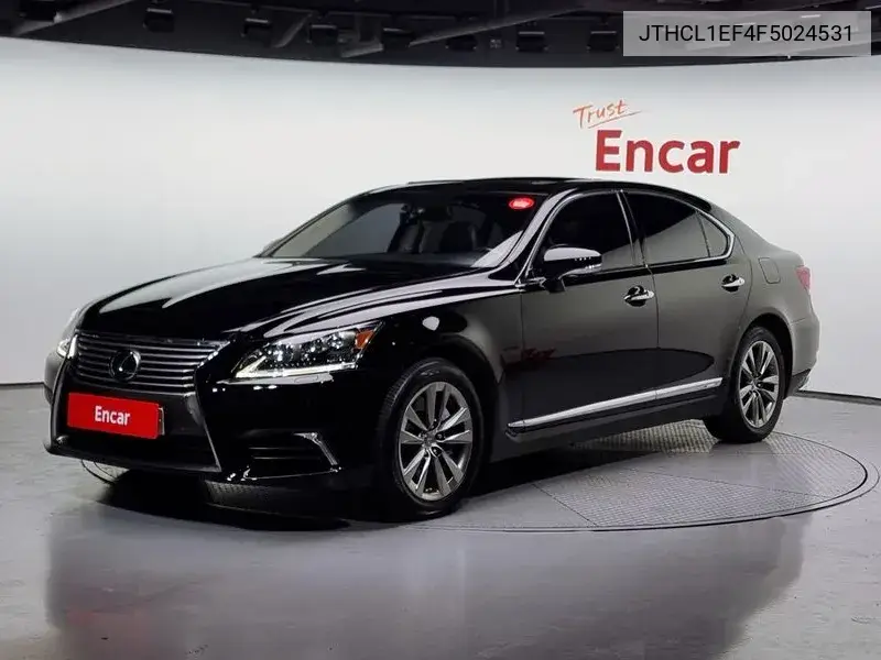 Lexus LS 2015 года выпуска