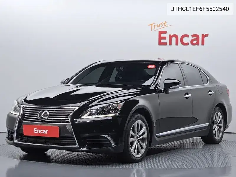 Lexus LS 2015 года выпуска