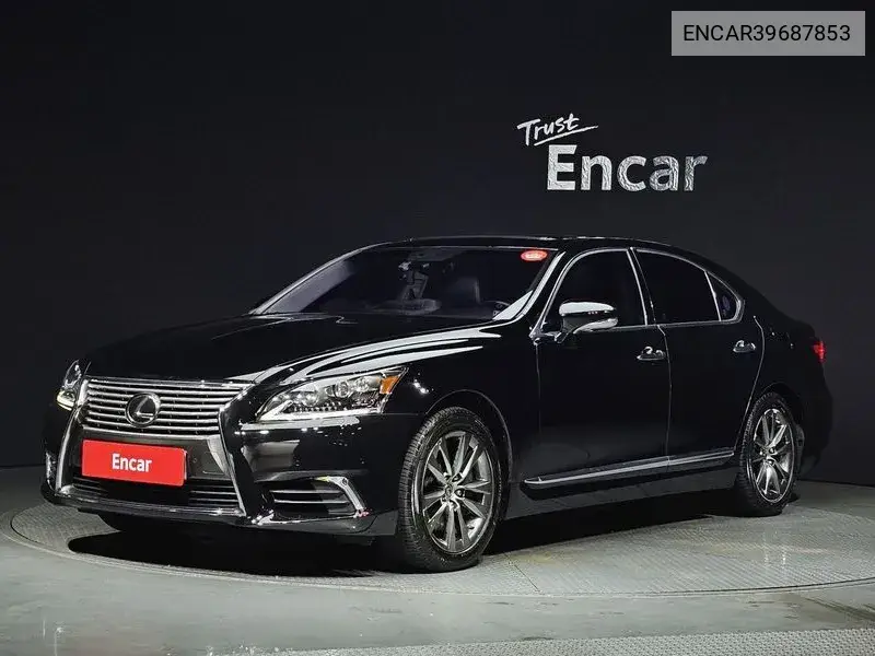 Lexus LS 2016 года выпуска