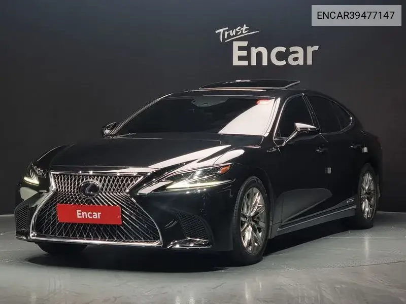 Lexus LS 2018 года выпуска