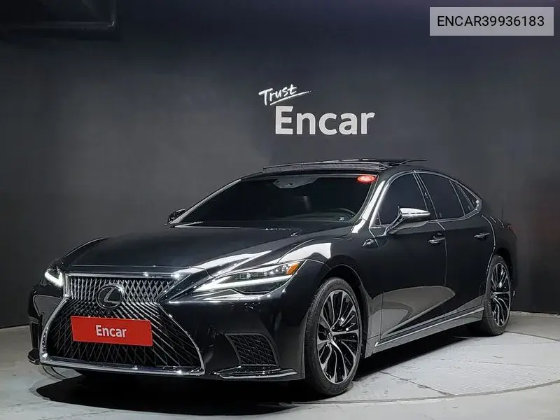 Lexus LS 2021 года выпуска