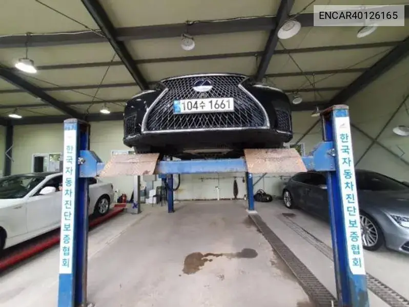 Lexus LS 2022 года выпуска
