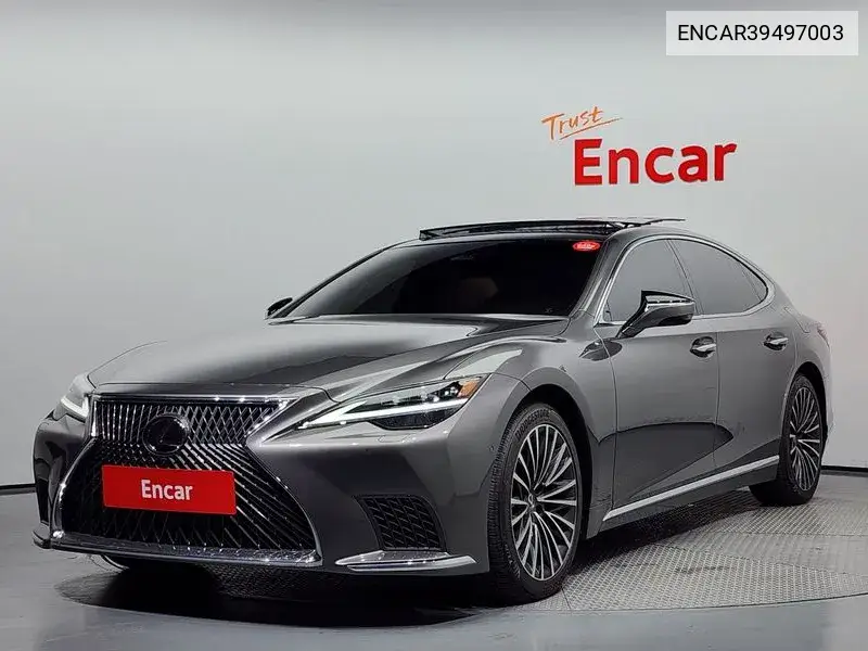 Lexus LS 2024 года выпуска