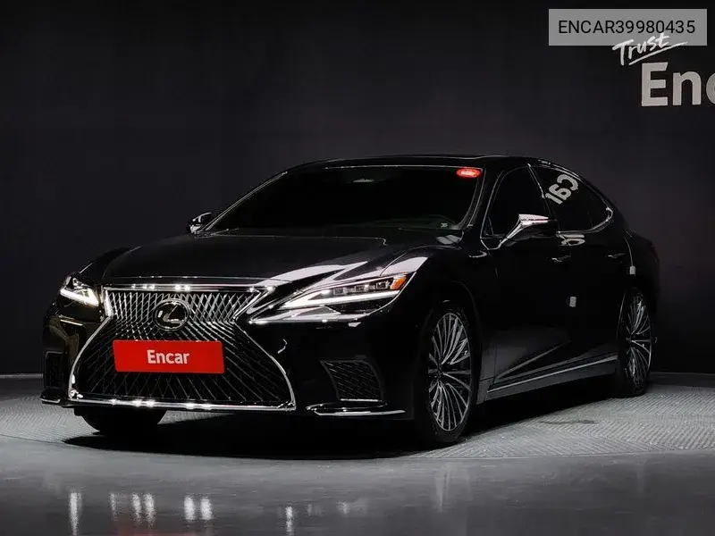 Lexus LS 2024 года выпуска