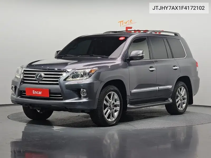 Lexus LX 2015 года выпуска