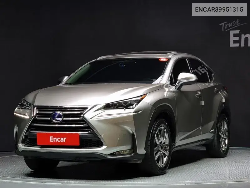 Lexus NX 2014 года выпуска