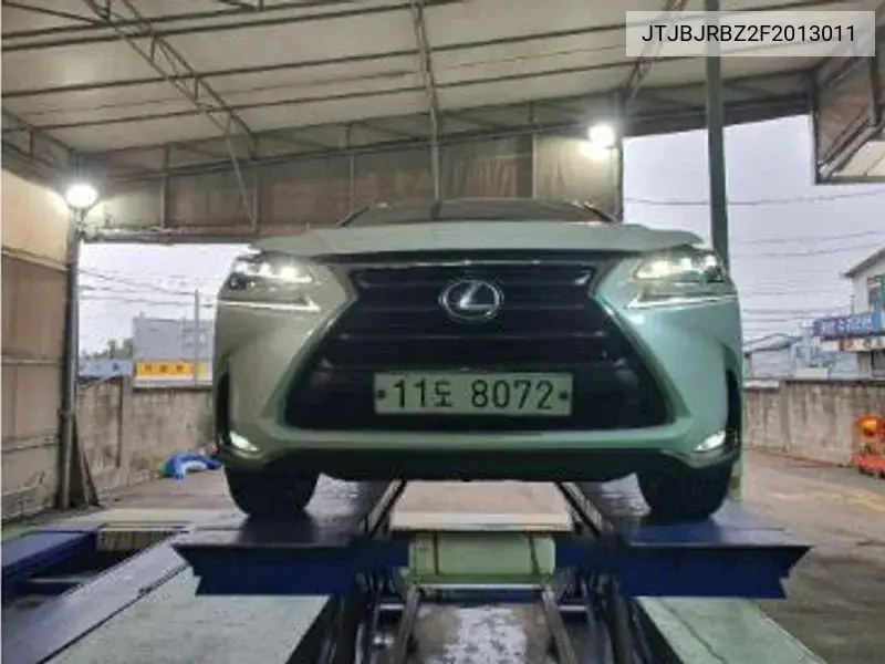 Lexus NX 2015 года выпуска