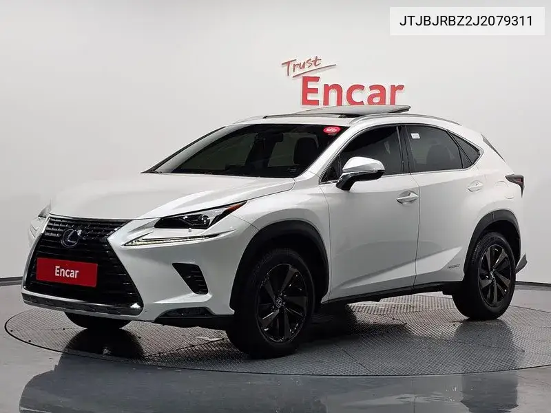 Lexus NX 2017 года выпуска