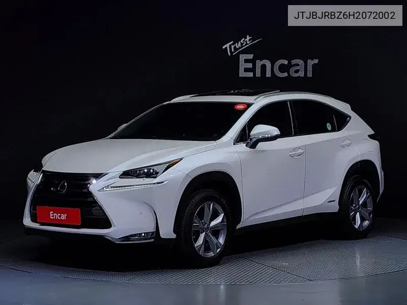 Lexus NX 2017 года выпуска