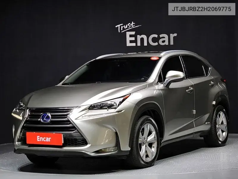 Lexus NX 2017 года выпуска
