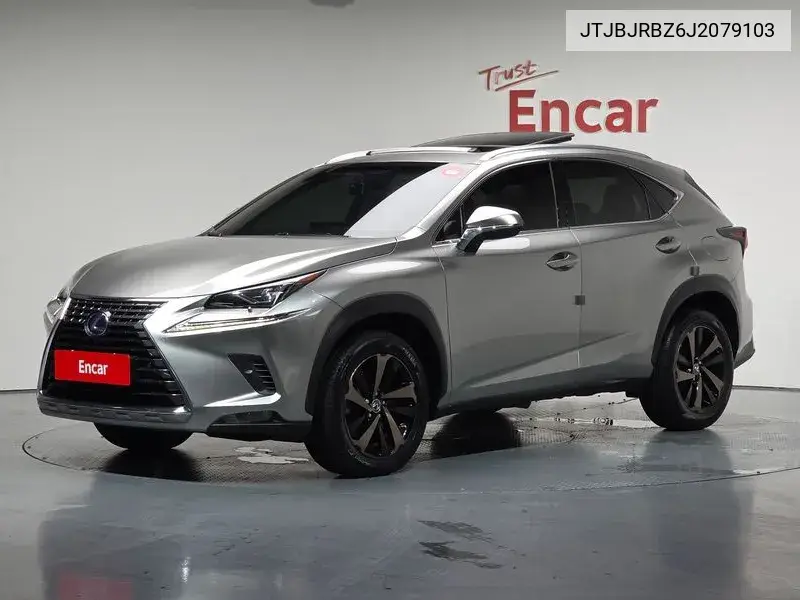 Lexus NX 2017 года выпуска