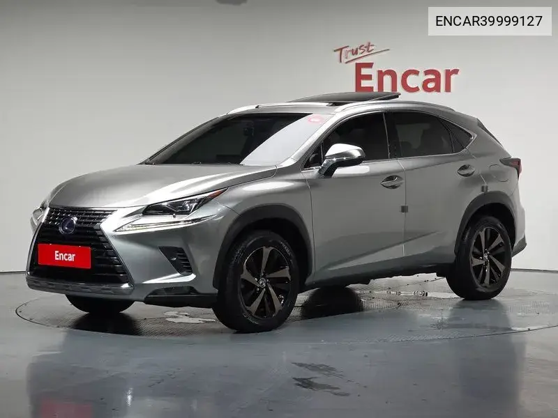 Lexus NX 2017 года выпуска