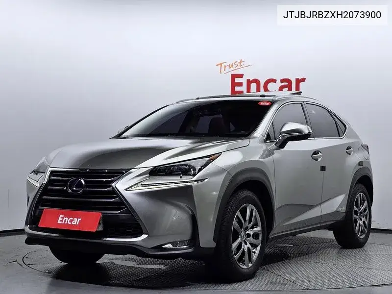 Lexus NX 2017 года выпуска
