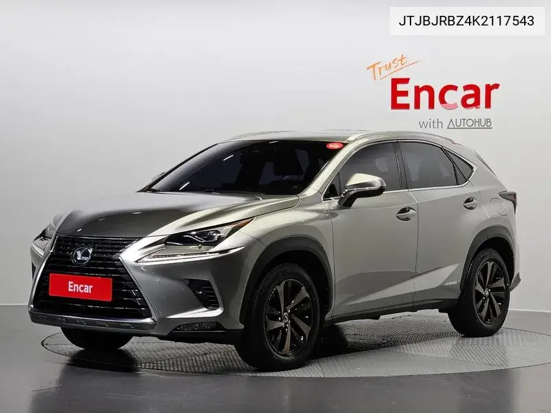 Lexus NX 2019 года выпуска