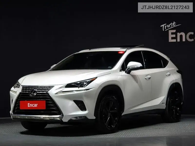 Lexus NX 2019 года выпуска