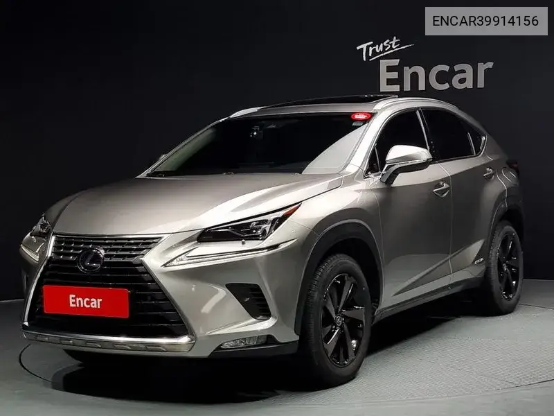 Lexus NX 2019 года выпуска