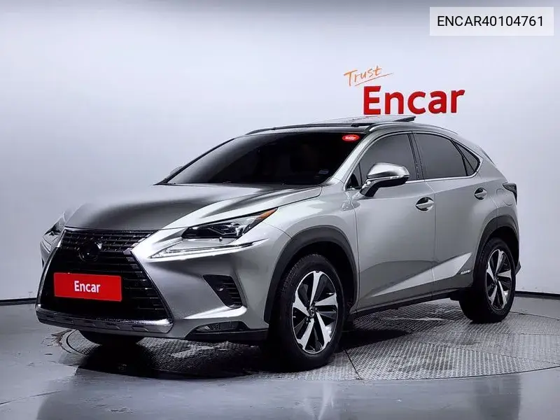 Lexus NX 2019 года выпуска