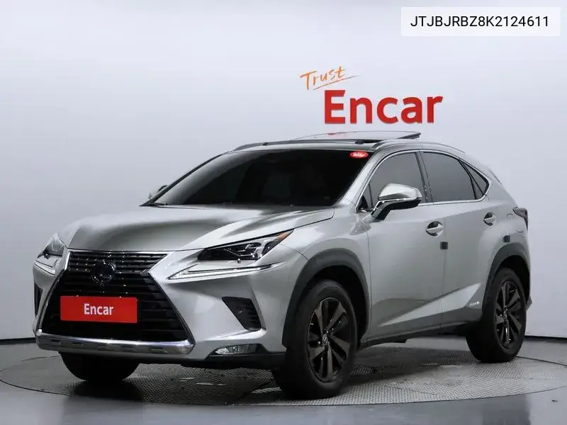 Lexus NX 2019 года выпуска