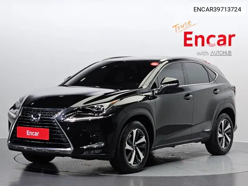 Lexus NX 2020 года выпуска