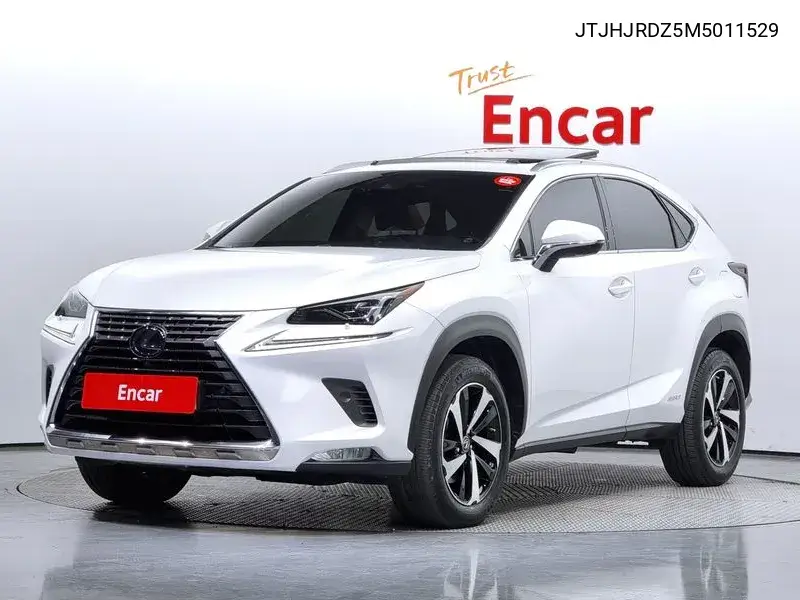Lexus NX 2021 года выпуска