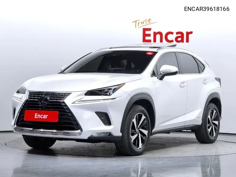 Lexus NX 2021 года выпуска