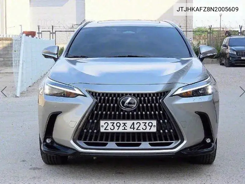 Lexus NX 2022 года выпуска