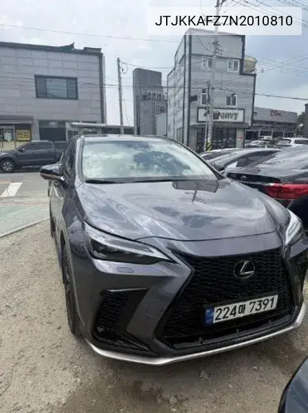 Lexus NX 2022 года выпуска