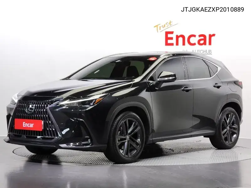 Lexus NX 2022 года выпуска