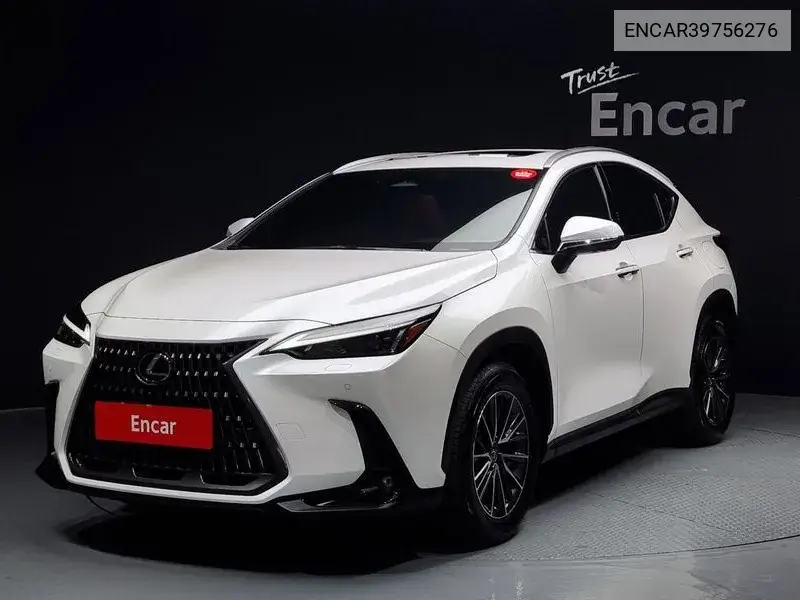 Lexus NX 2023 года выпуска