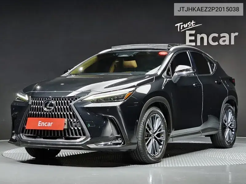 Lexus NX 2023 года выпуска