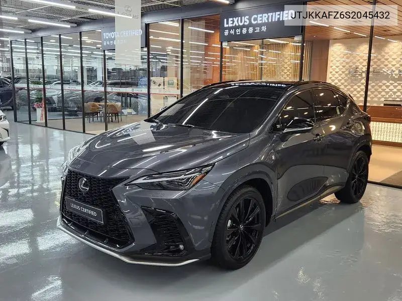 Lexus NX 2024 года выпуска