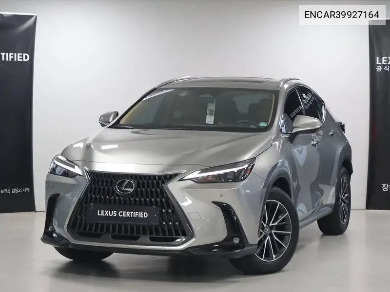 Lexus NX 2024 года выпуска